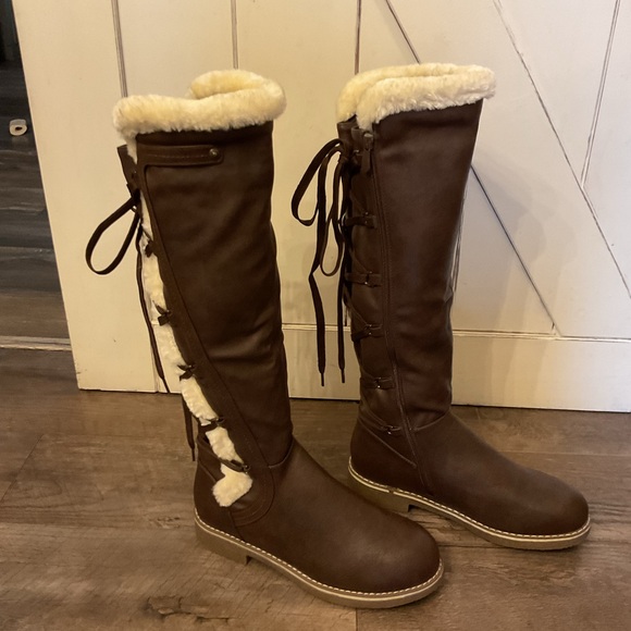 Women’s Dream Pairs boots - Picture 4 of 7